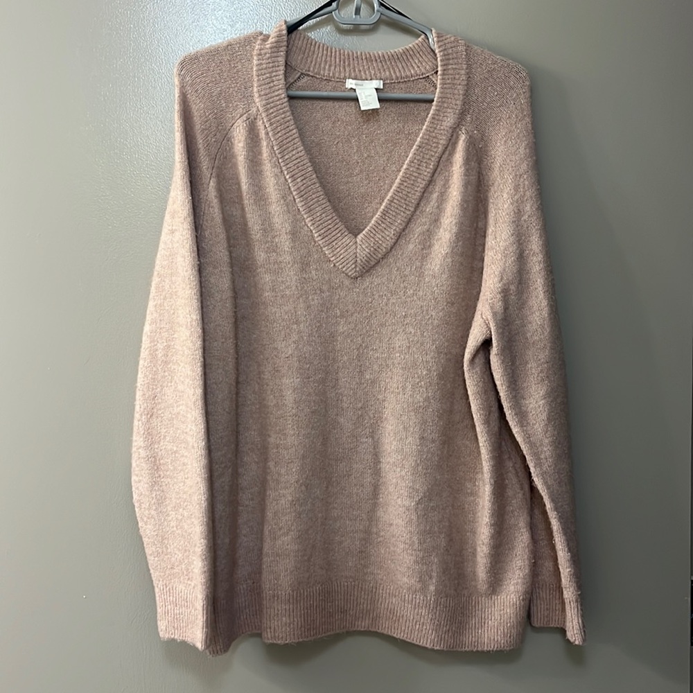 H&M Basics light pink sweater